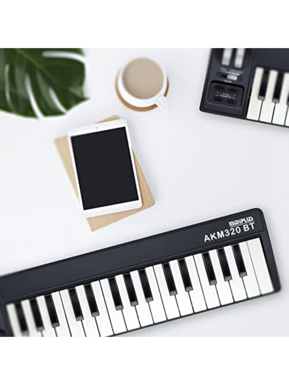 Bluetooth USB MIDI Keyboard Controller - Compact 32-Key Music Instrument - Picture 5 of 5